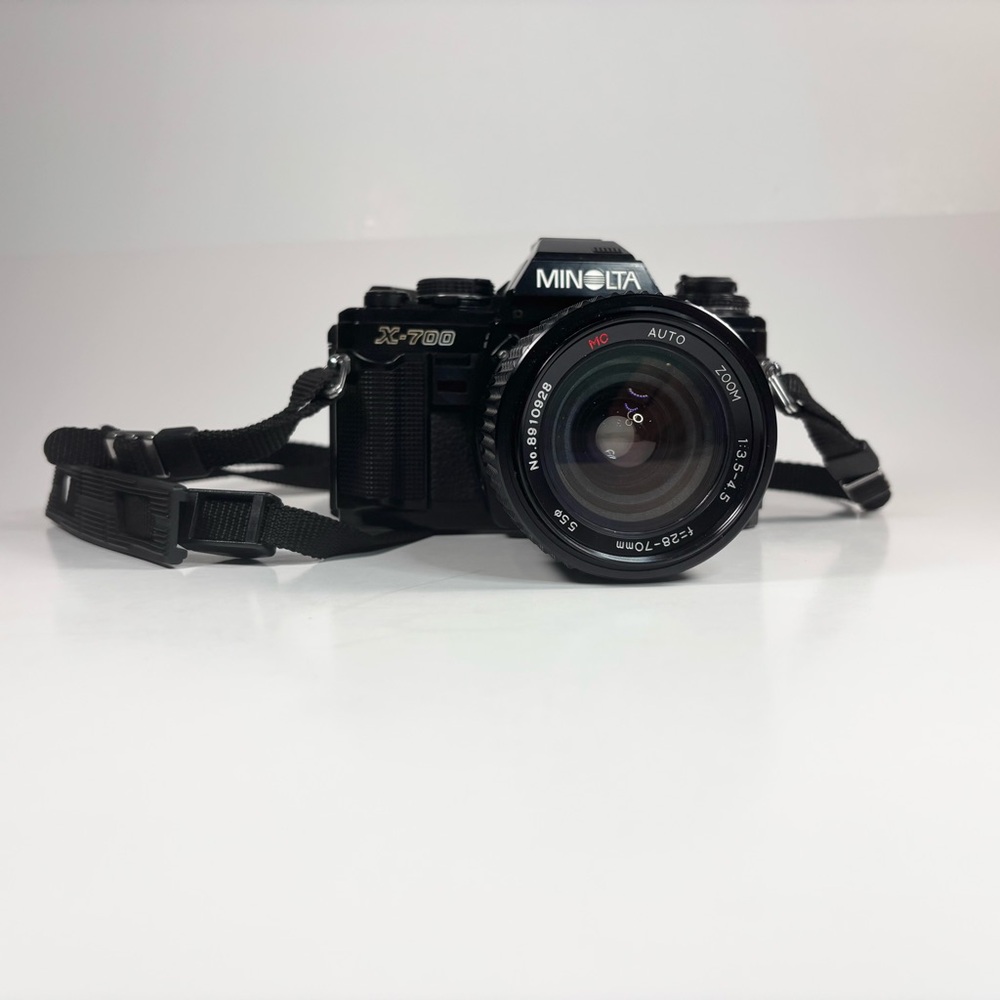 Minolta X-700 Black SLR Camera‎